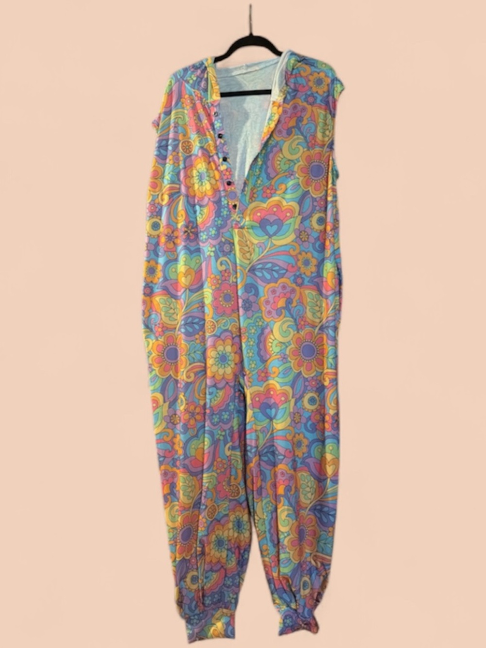 Psychedelic jumpsuit with a retro vibe